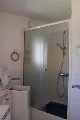 2 G�tes Anciens Au C?ur D'une Propri�t� Proven�ale