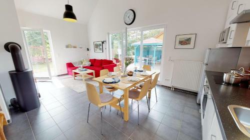 Feriendorf S�dstrand Haus 42