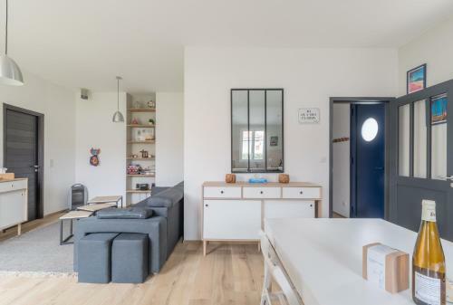 Maison Familiale Refaite A Neuf Avec Vue Sur Mer