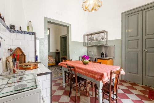 Domus Perrone Liberty Apartment