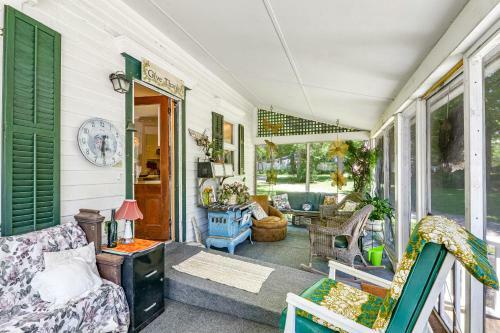 Vine Inn & Carriage House
