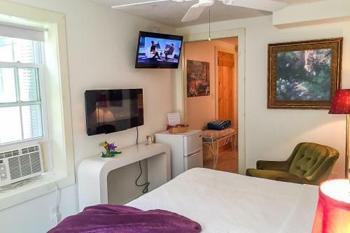 Vine Inn & Carriage House