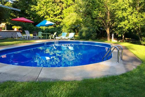 Vine Inn & Carriage House