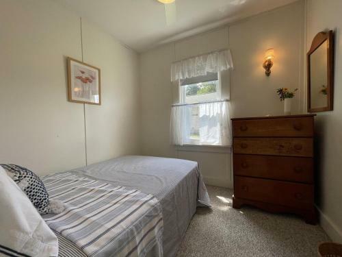 4943 Lake Ave Home