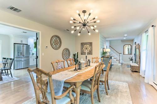 Gorgeous Montgomery Home With Seasonal Pool!