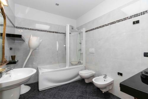 Apartamento Stylish Terrace Flat Alps & Superga View