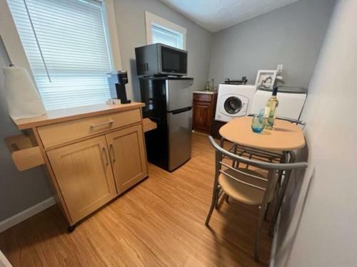 Charming 1 Bedroom Home Conveniently Located