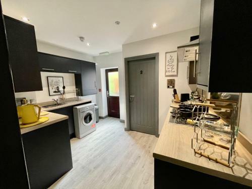 Spectacular 5 Bedroom Property