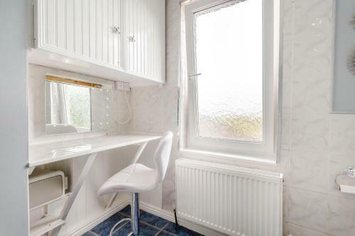 10 Waxholme Road