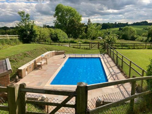 Little Pentre Barn With Swimming Pool