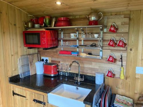 Apartamento The Shepherd's Hut With Swimming Pool