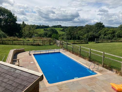 The Gin Palace With Swimming Pool