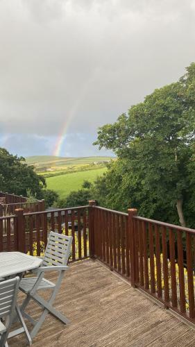 Bumblebee Lodge