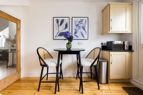 Apartamento The Harrow Wonder - Modern 2bdr Flat With Parking