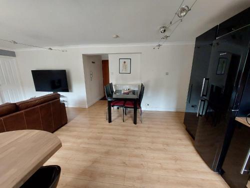 Beautiful 1bed Apartment With A Back Garden