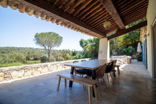 Villa Sylva, Tr�s Proche De La Plage D'h�racl�e