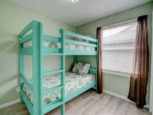 Sunsaltsand Lakefront 2br Condo Sleeps 6 Beachview