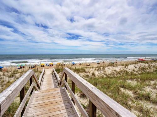 Sunsaltsand Lakefront 2br Condo Sleeps 6 Beachview