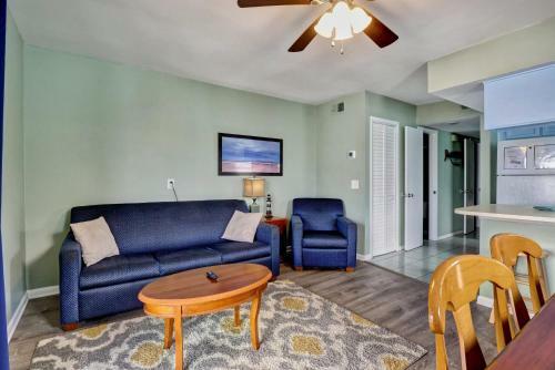 Sunsaltsand Lakefront 2br Condo Sleeps 6 Beachview