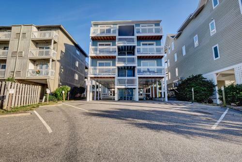 Sunsaltsand Lakefront 2br Condo Sleeps 6 Beachview