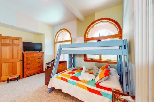 Villa Rose' Ms12