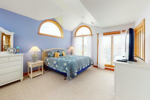 Villa Rose' Ms12