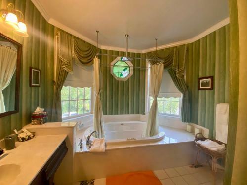 Bed & Breakfast The Cypress Inn