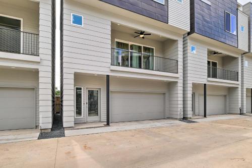 Bright And Spacious Houston Townhome Near Dtwn
