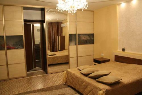 Comfortable Villa Near Tash Rabat Mall