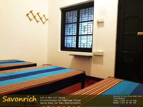Hostal Savonrich City Lodge