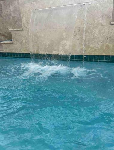 Vamos A La Playa-private Pool/central AC