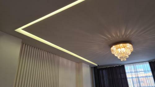 Tam Komuna E Parisit Luxury Apartment W/ Terrace