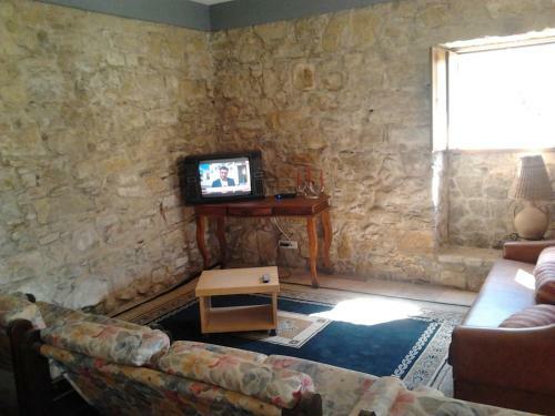 Historical 3 - Bedroom Villa In Alcobaca