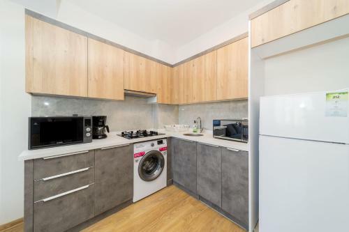Apartamento Nifty Flat W Shared Pool In Kepez