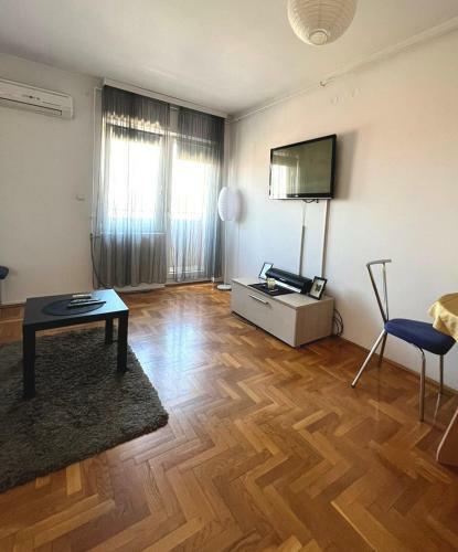 Apartamento Stan Na Dan U Centru, In?ija