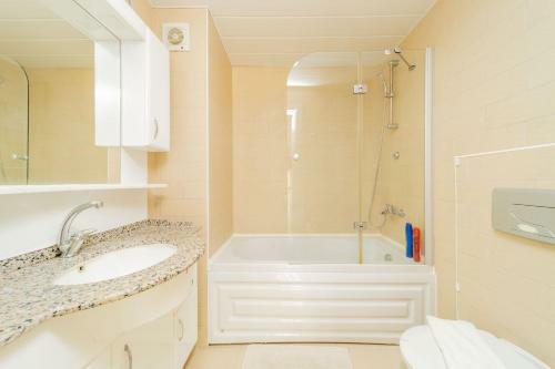 Apartamento Vibrant Flat With Shared Pool In Belek