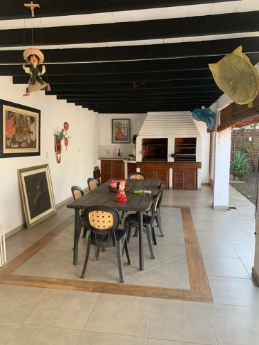 Acogedora Casa En La Ciudad de Encarnaci�n.