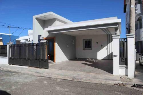 Arroyo Mar Villa