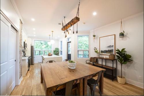 Apartamento Charming Top Floor Pointe-saint-charles Apt