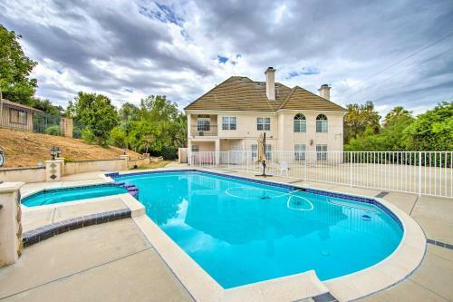 Upscale Covina Home Private Backyard And Pool
