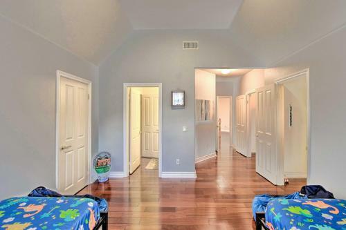 Upscale Covina Home Private Backyard And Pool