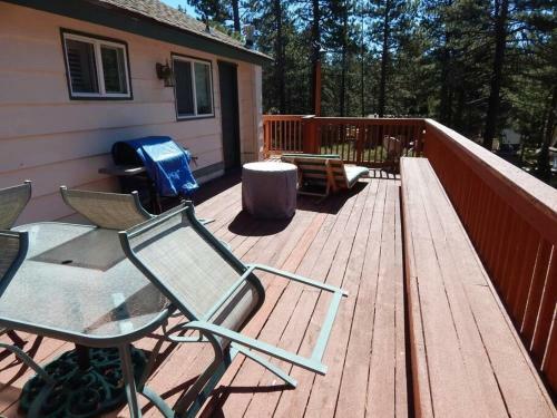 Clayton's Hideaway - Steps From The Forest Edge