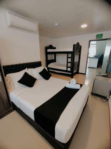 Hostal Galarza House