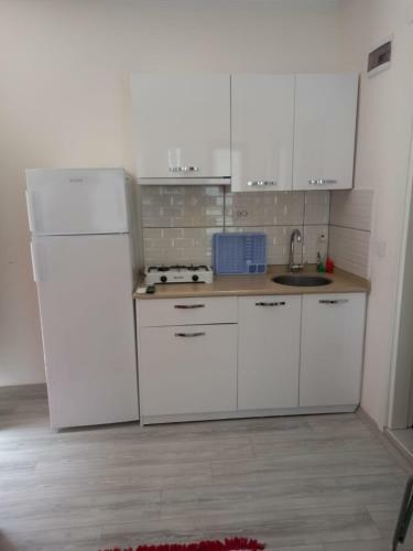 Yeni Star Apart