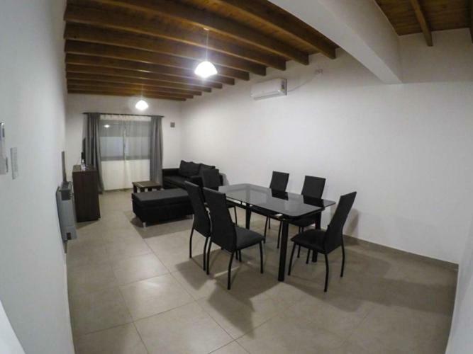 Apartamento 4 - Departamento 2 Dormitorios, Cochera - Mendoza Argentina
