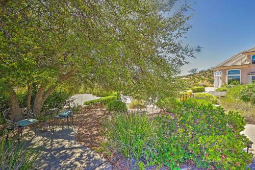 Luxurious Murrieta Retreat With Mountain Views!