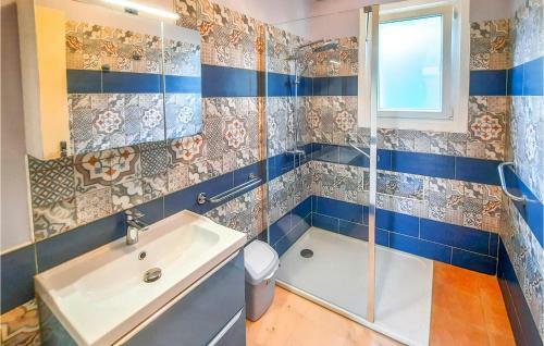 Awesome Home In B�nodet With 3 Bedrooms