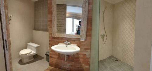 Hostal Jimbaran Five Residence