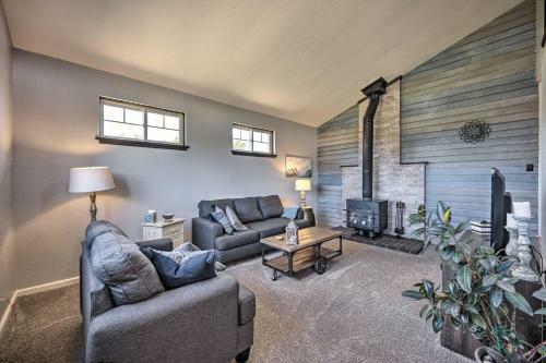 Charming Woodland Park Home With Spacious Yard!