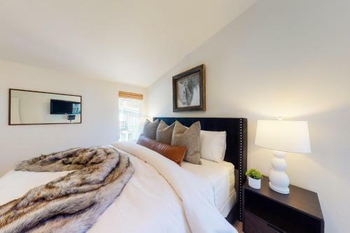 East Vail Escape